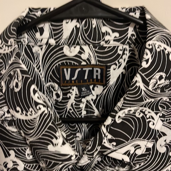 Skull + Wave Print Mens Button Up Size XL NWT VSTR - Picture 2 of 5